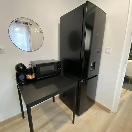 Hotel Charmante Maison A 3 Min A Pied Du Rer B